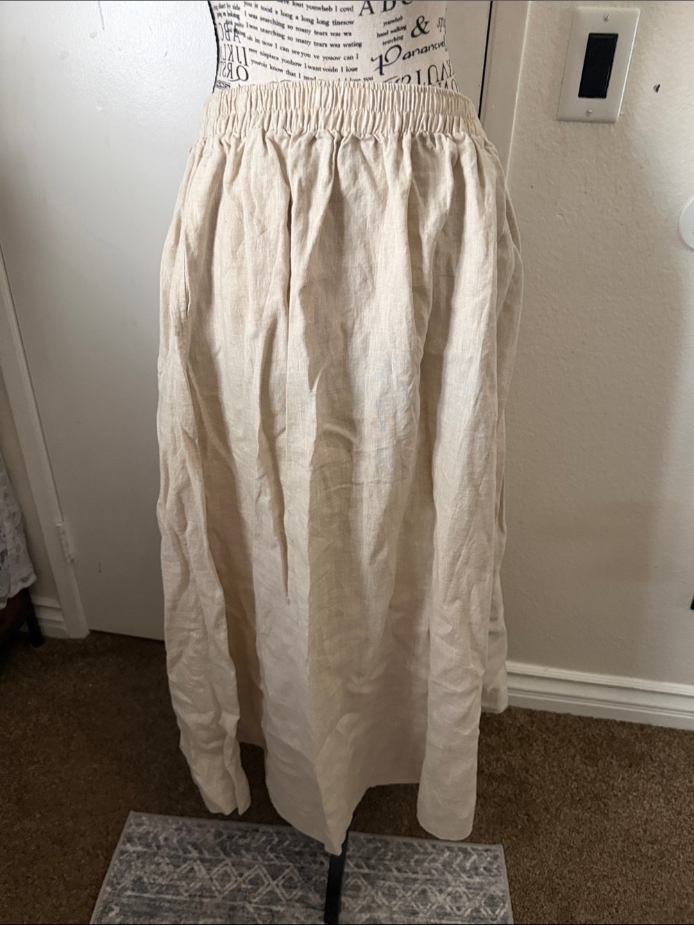 Elastic-Waist Linen Maxi Skirt in Natural Beige